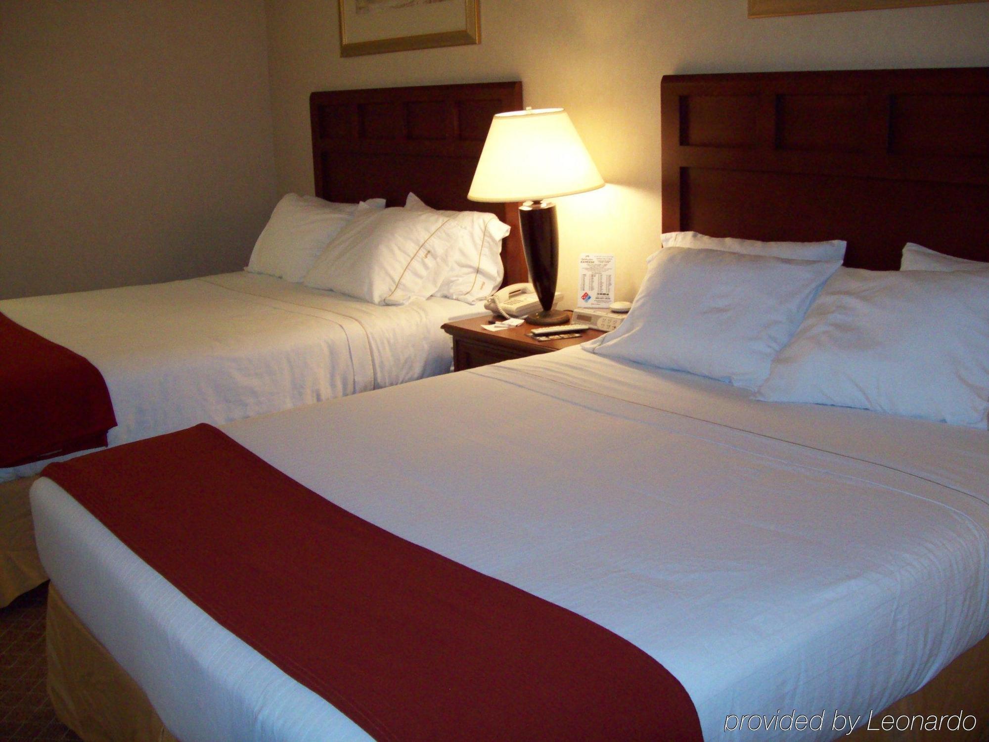 Baymont By Wyndham Kirksville University Area Zimmer foto
